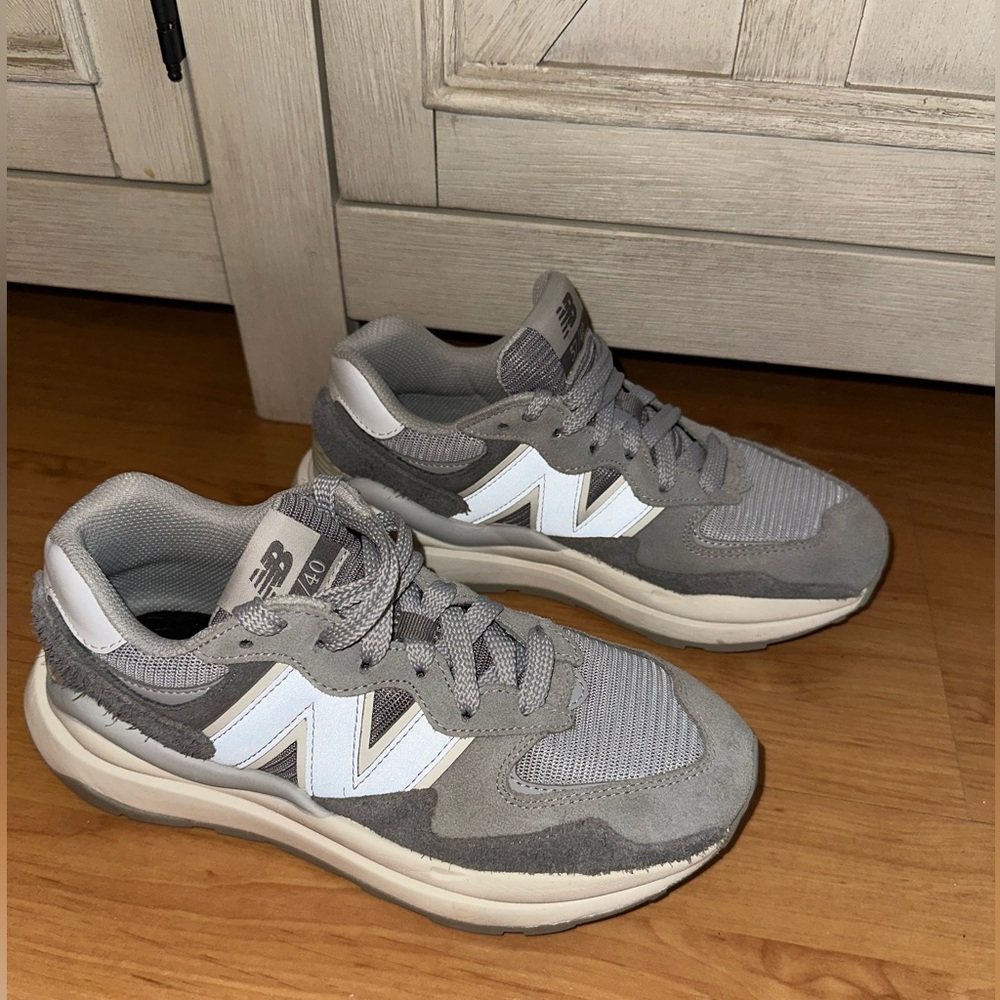 Unisex New Balance 57/40